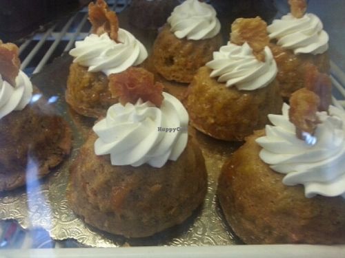 cupcake at Mana in Tijuana