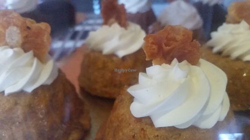 vegan cupcake at Mana in Tijuana