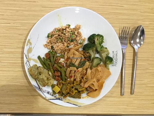 sampler plate at Walee Vegetarian - Emporium Bldg in Bangkok