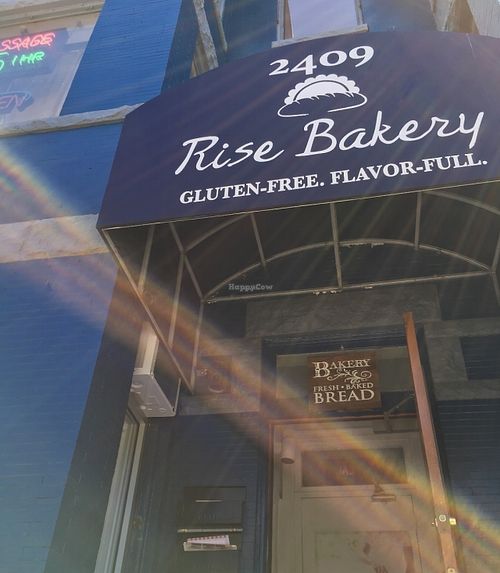 Store front at Rise Bakery in Washington