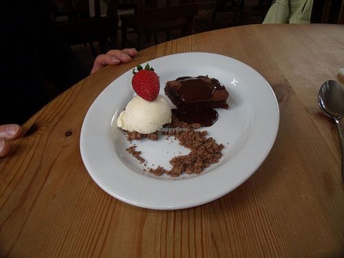 Vegan Brownie and ice cream at Roebuck Inn in Wickham