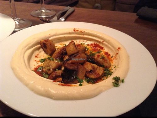 hummus with mushrooms at Hummus in Barcelona