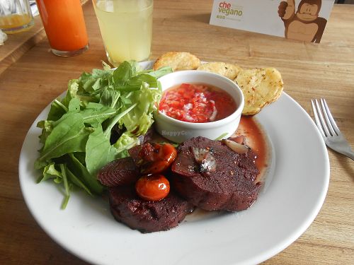 Bifecito de seitán at VITA - Palermo in Buenos Aires