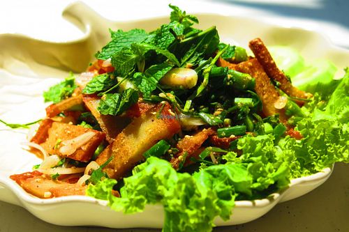 Vegan meat substitut ’Nam tok’ style at Babaloo Restaurant and Uma's Kitchen in Koh Tao