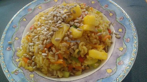 Curry Bowl - brown rice, carrots, pineapple, sunflower seeds & more! at Raw Power in Newport