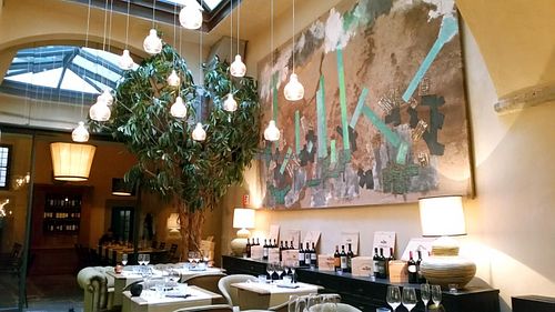 Charming atmosphere at Konnubio in Florence