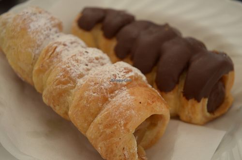 Coffee & Chocolate Cannoli at Fratelli Piermattei in Rome