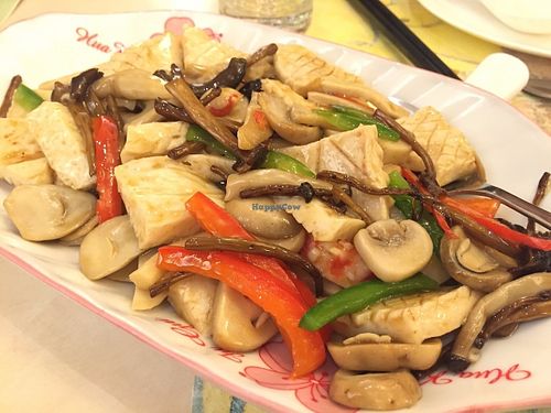Stir fried mushroom at Joyous Vegetarian in Kowloon