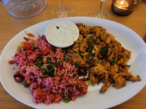 Rice pan with soy gyros and tzatziki at Landhaus Beckmann in Kalkar