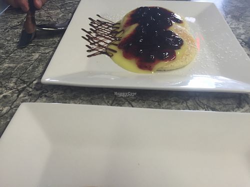 pancakes with vegan custard at Evie's Cafe in Trafalgar