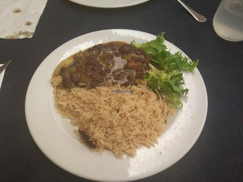 Alubias rojas con arroz vegan at La Juderia in Segovia