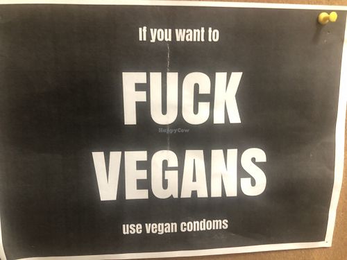 Use vegan cobdoms at Robin Food in Amsterdam