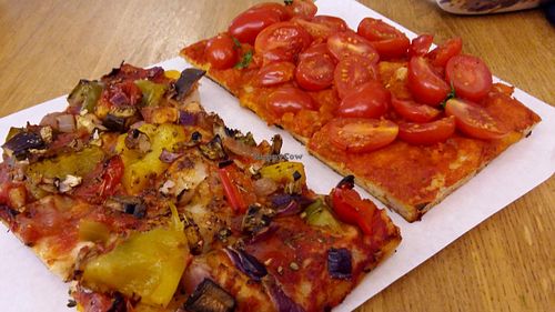 Vegan Pizza at Sugo Pizza Al Taglio - Aert van Nesstraat in Rotterdam