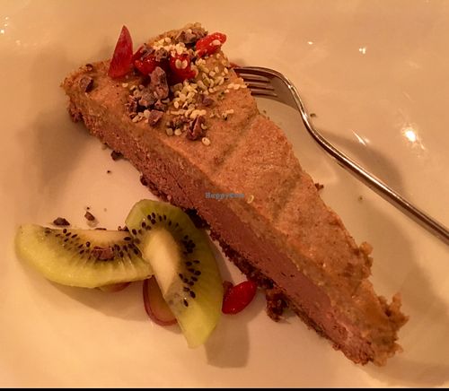 raw cake at The Bowl - Warschauer Str in Berlin