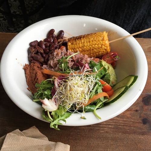 mexican bowl at The Bowl - Warschauer Str in Berlin