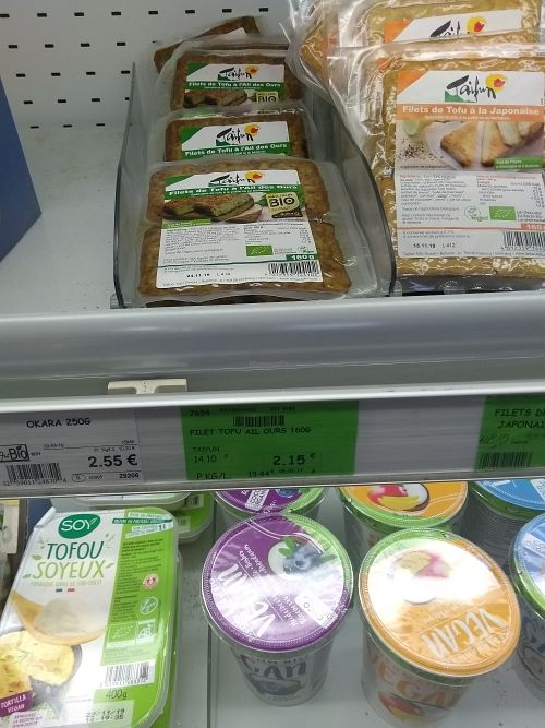 Tofu ail des ours (vegan) 2,15euros at Aubio Arcadie in Blagnac