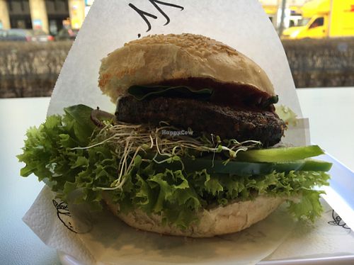 burger of the month March 2017 at Krowarzywa - Marszalkowska in Warsaw