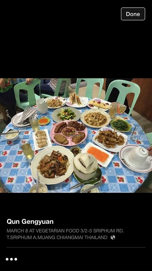 Feast at Qun Gengyuan at Qun Gengyuan in Chiang Mai