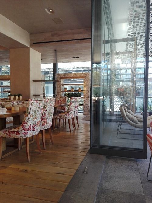 Earthly decoration at Yi in Athens