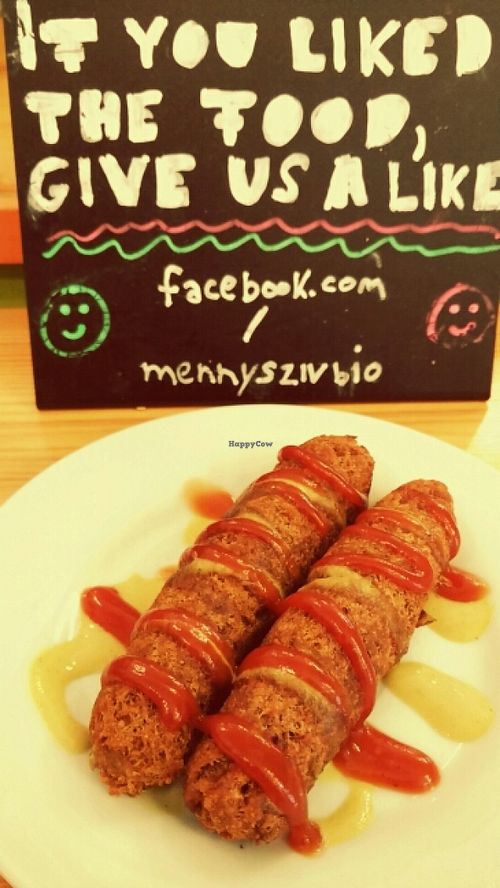 vegan sausages at Mennyorszag Szive in Budapest