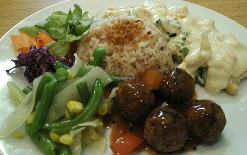 vegan menu at Mennyorszag Szive in Budapest