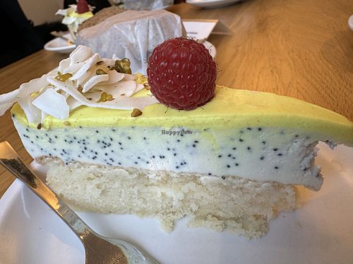 cake 😍 #Veganuary at Cafe Neundrei in Berlin