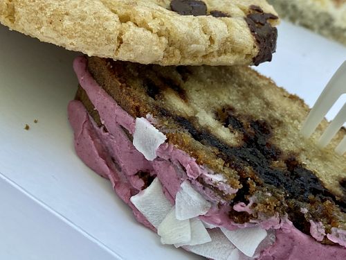 cookie & cake at Cafe Neundrei in Berlin