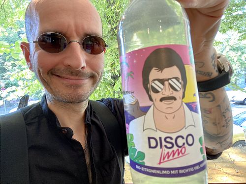 the lemonade dudes at Cafe Neundrei in Berlin