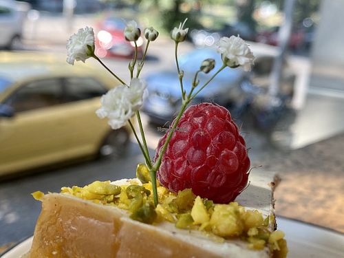 cake love at Cafe Neundrei in Berlin