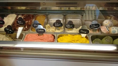 plenty of choice at Eiskontor Berlin in Berlin