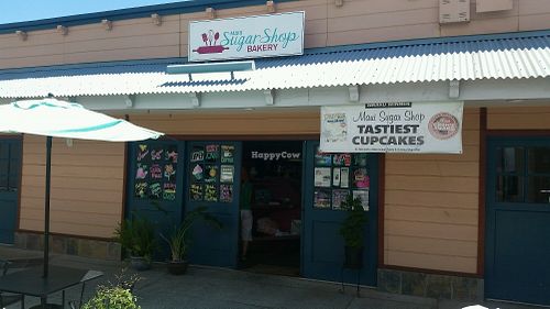 outside at Maui Sugar Shop in Lahaina
