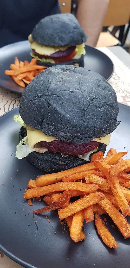 Vegan burger at Crop in Crete