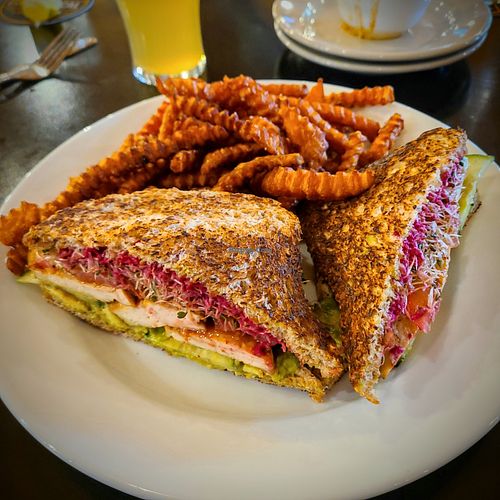 Gella's Diner and Lb. Brewing Co. Hays Kansas Restaurant HappyCow