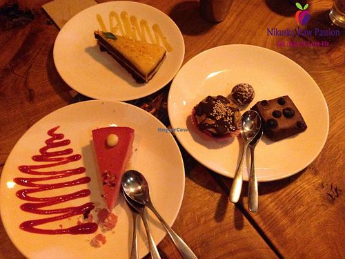 Raw vegan desserts at Vantra Vitao in London