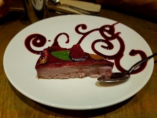 Vegan raspberry cheesecake at Vantra Vitao in London
