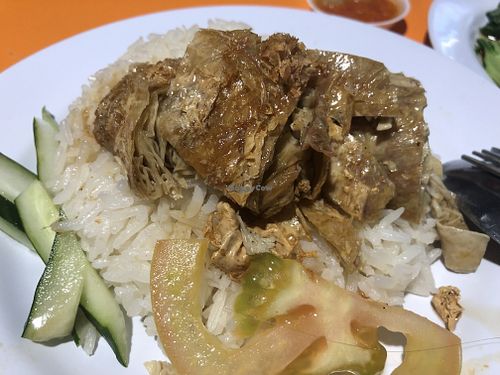 Roasted chicken rice at 33 Vegetarian in Northeast Singapore