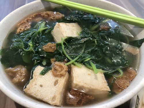 Extra soup at Xuan Miao Veggie Food 炫妙 - PLQ Mall in Central Singapore