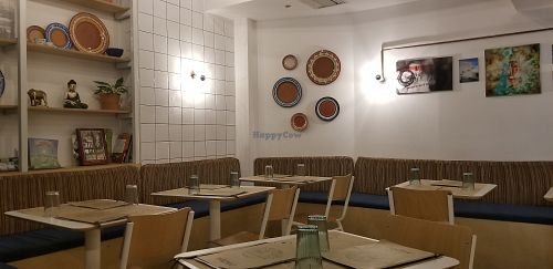 Inside at Mama Tierra in Athens