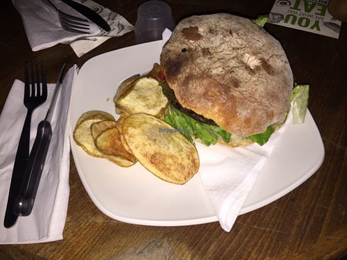 delicious portobello mushroom burger at Jah Ruulz in St Julians