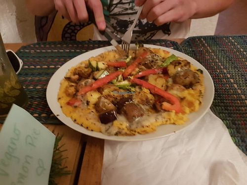 Pizza Shiva at El Jardín de Jazmín in Lima