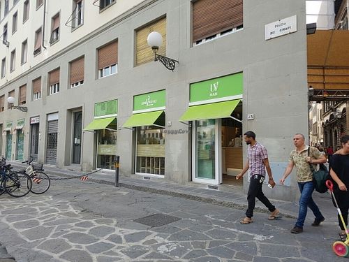 storefront at Universo Vegano in Florence