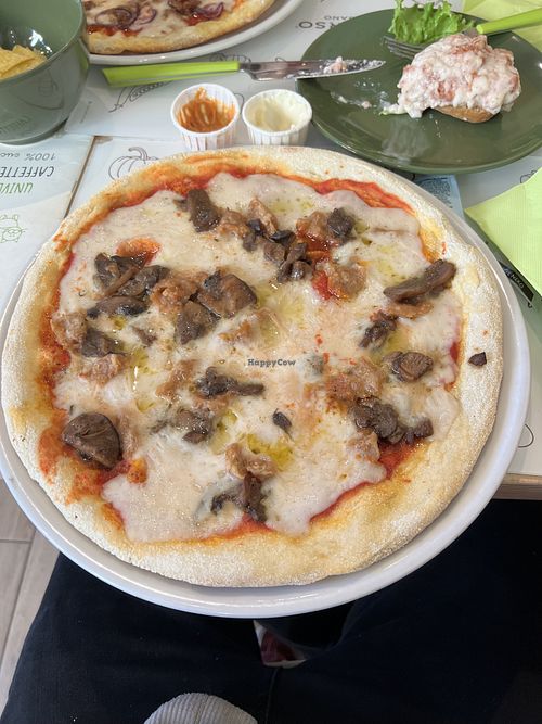 🤤🤤  at Universo Vegano in Florence