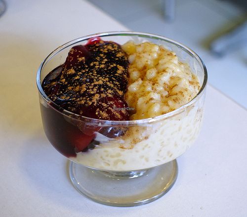Arroz con leche/Mazamorra morada at OKEY Al Natural in Lima
