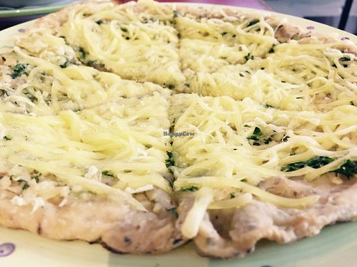 Garlic pizza at Dolly's Sister in Geelong