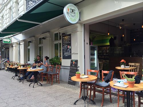 outside seating at Vegan Tiger in Berlin