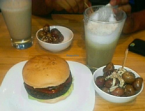 Black bean burguer at Menta Restobar - Calle Man Cesped in Cochabamba