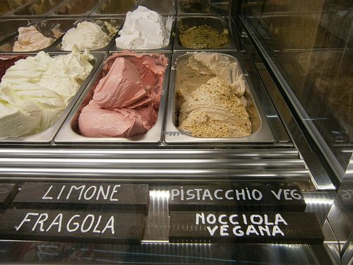 Vegan ice cream at Gelateria al Pozzo in Riva Del Garda