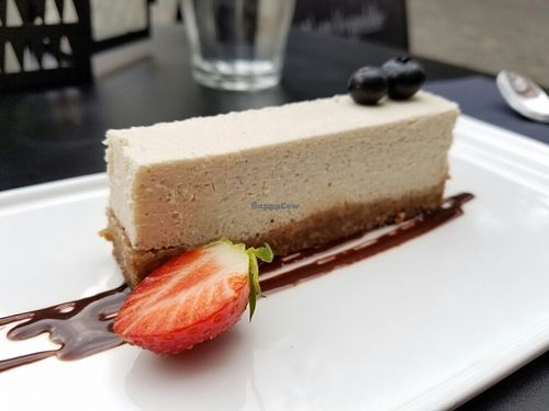 cheesecake at simpleRAW in Copenhagen