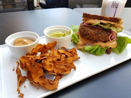 burger with guac at simpleRAW in Copenhagen