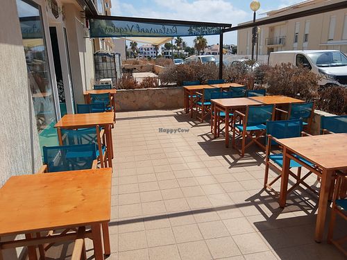 Outdoor seating at Fang i Aram in Menorca